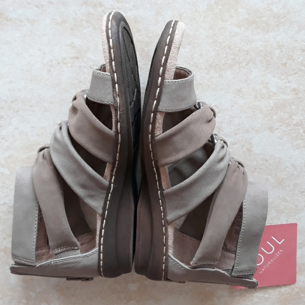 4x*Host Pick*Naturalizer Soul cute strappy sandals - Picture 3 of 8